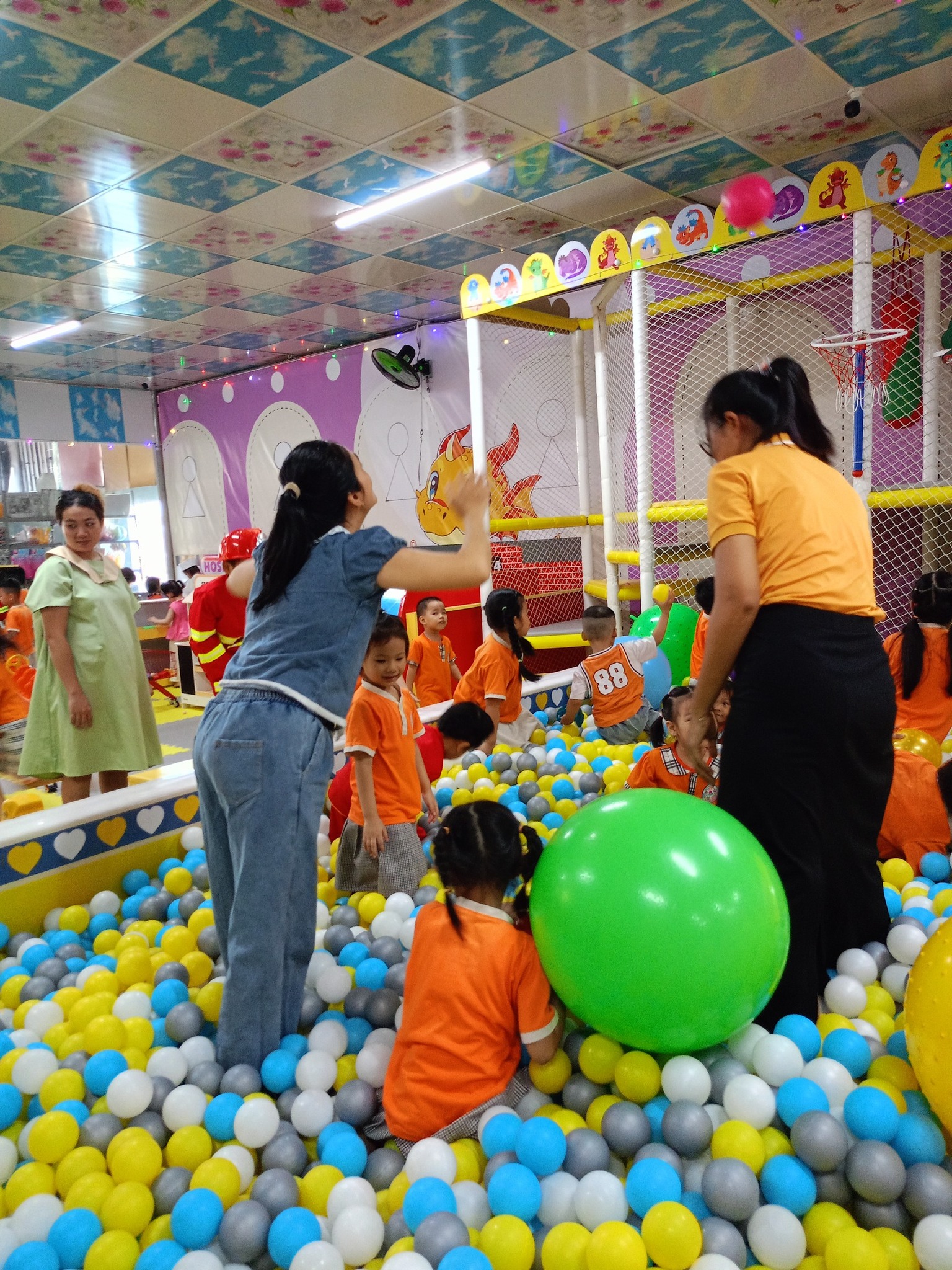 Lớp Lá (5 - 6 tuổi)